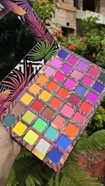 COCO URBAN Carnival ||| Love Tahiti 40 Colors Eyeshadow Palette